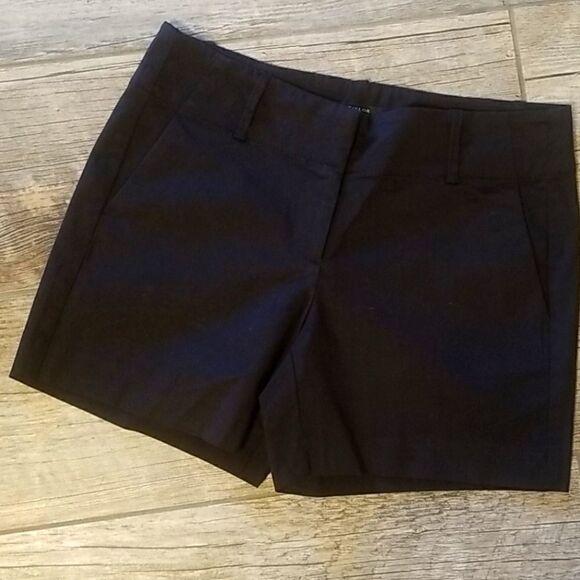 Ann Taylor Petites Black Shorts - Picture 1 of 4